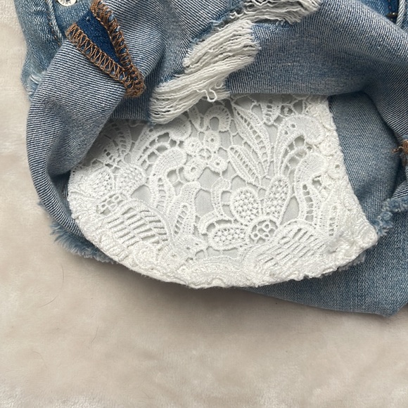 American eagle next level strech size 6 shorts - Picture 2 of 5